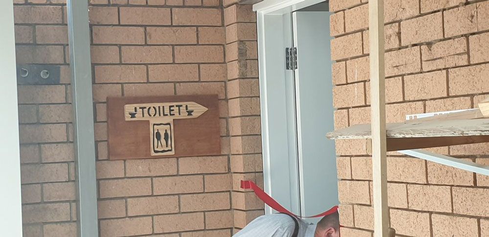 New-Toilet-Signage